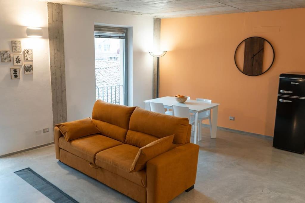 Апартаменты Centro Storico Recinto Dei Nobili 3-Private Parking Асти Экстерьер фото